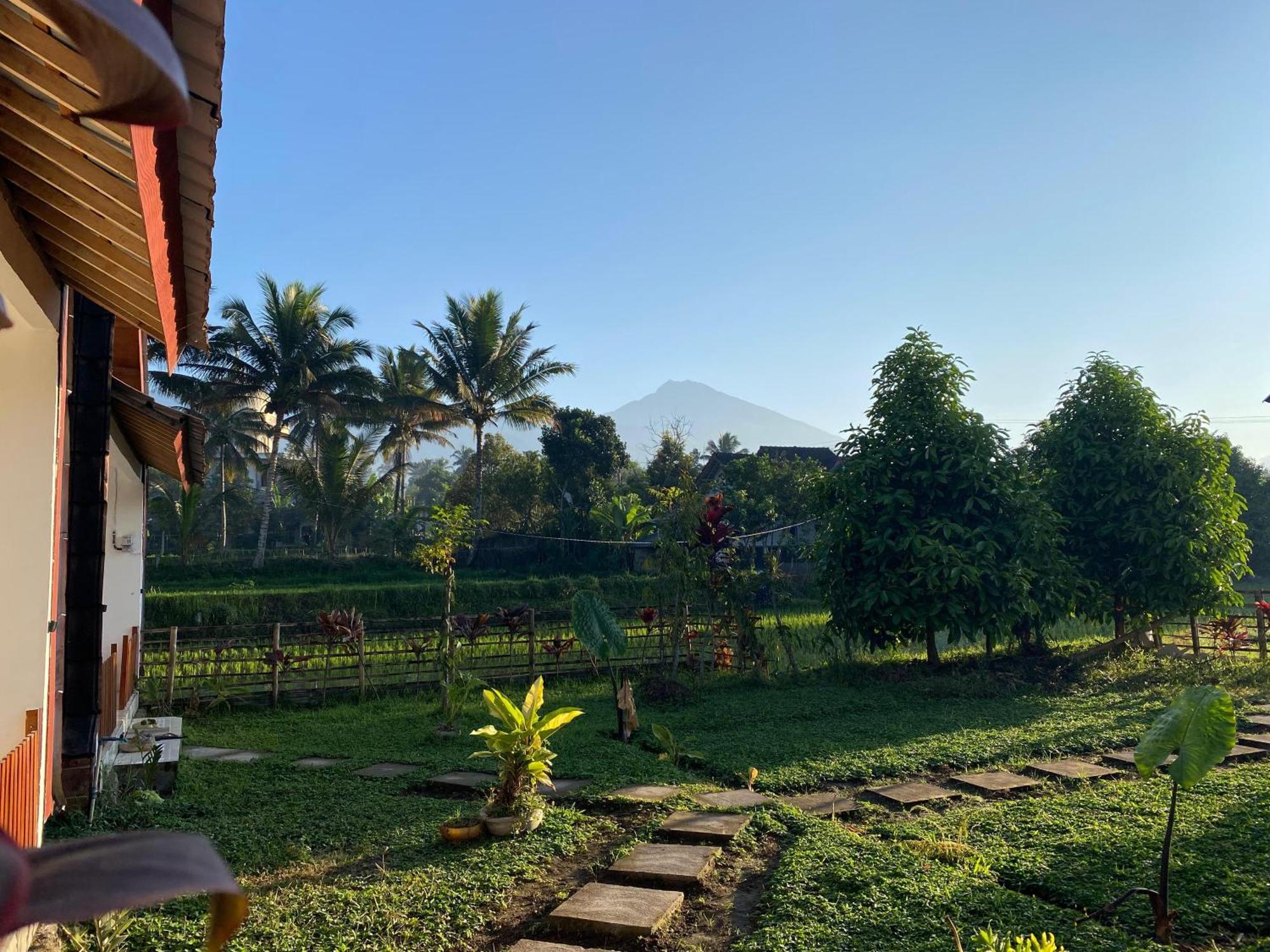 Bale Tetebatu Vila Exterior foto